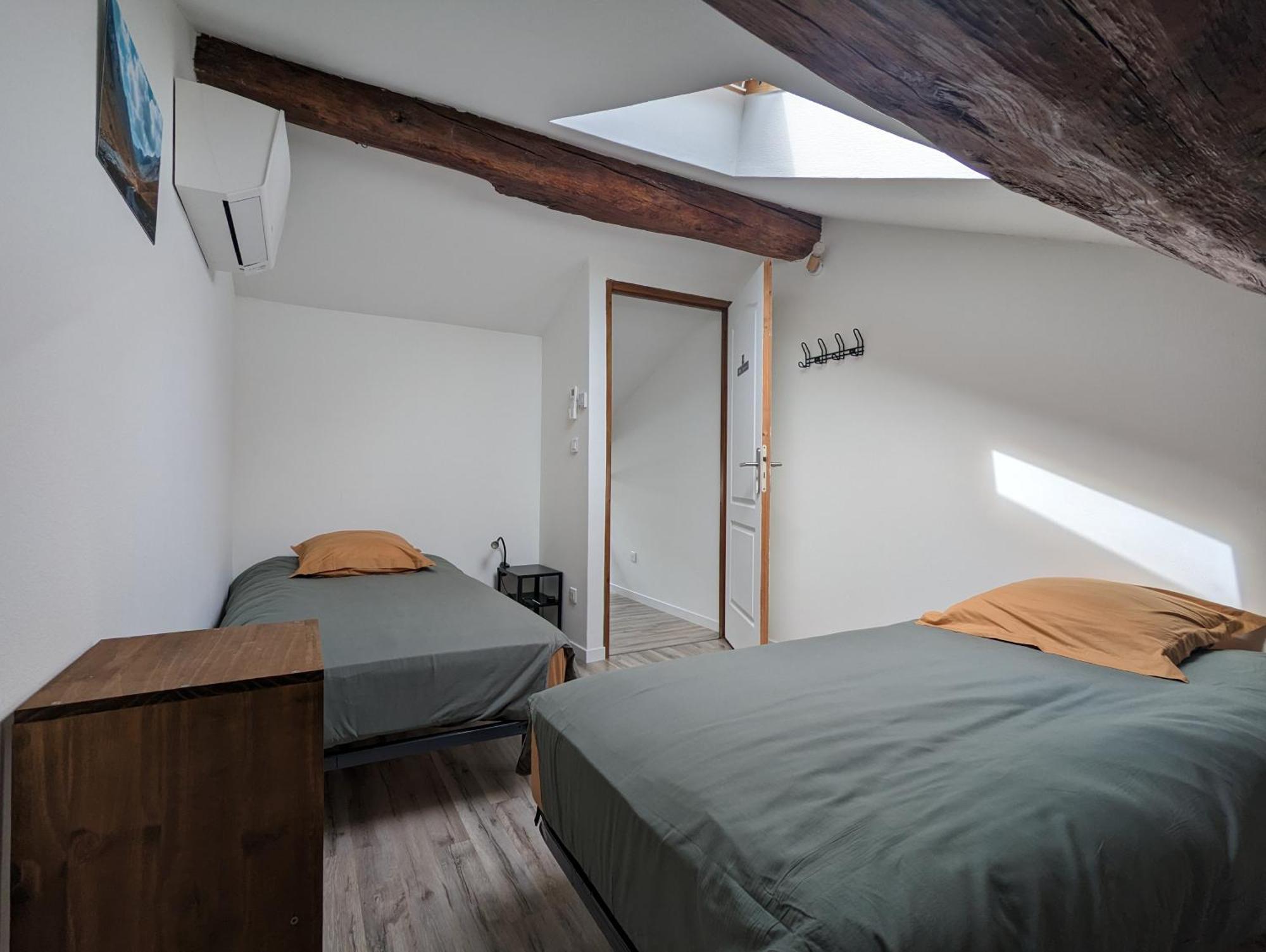 Le Cinoche, Cocon Sous Les Toits Appartement Pont-de-Vaux Buitenkant foto